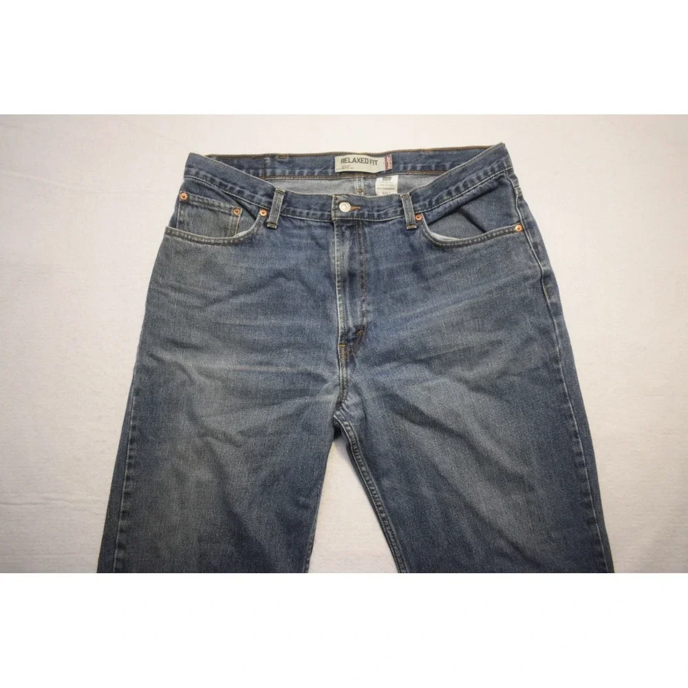 Levis waist 19